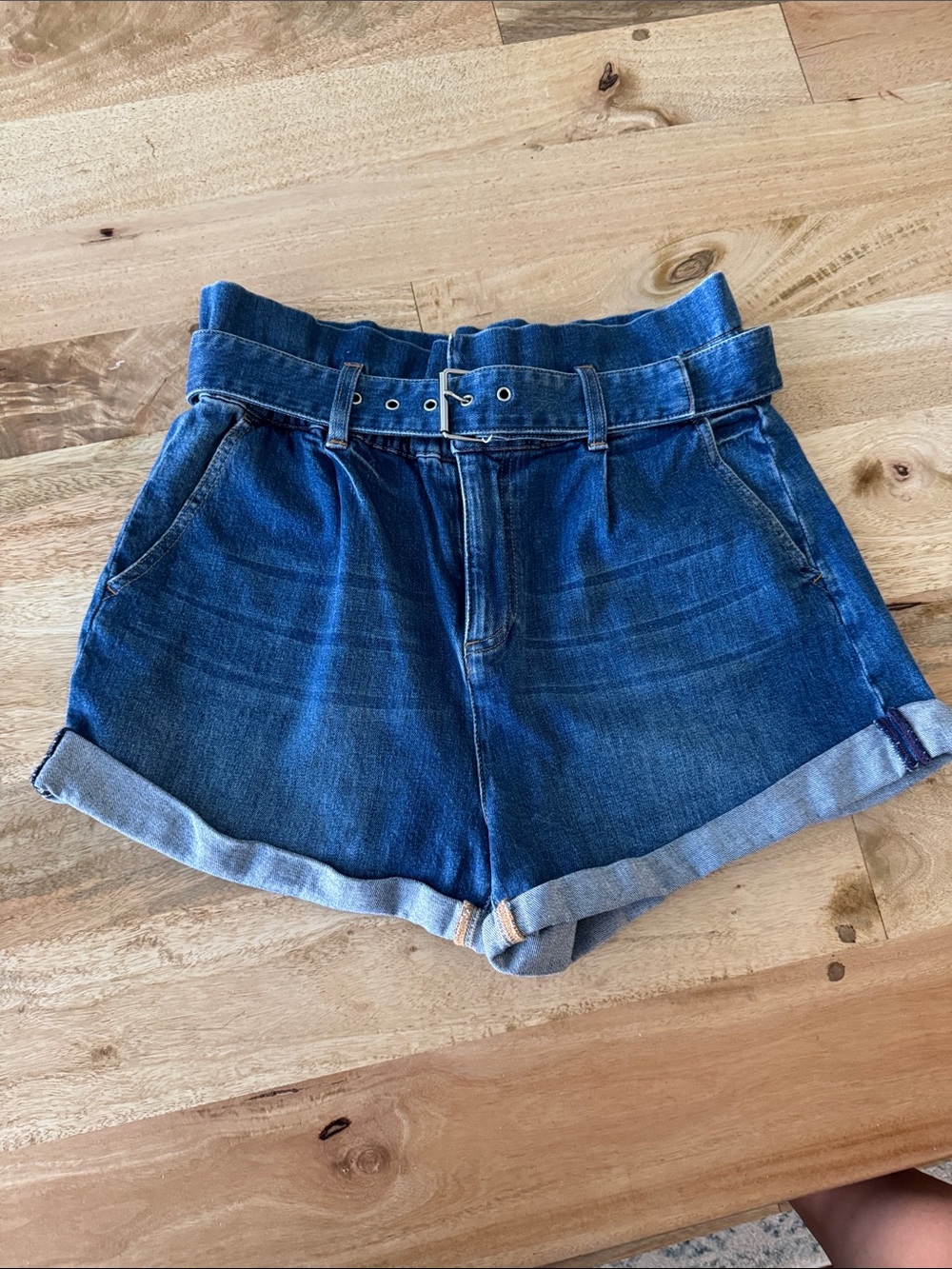 Alice + Olivia Jeans High Waisted Belted Denim Shorts Size 30